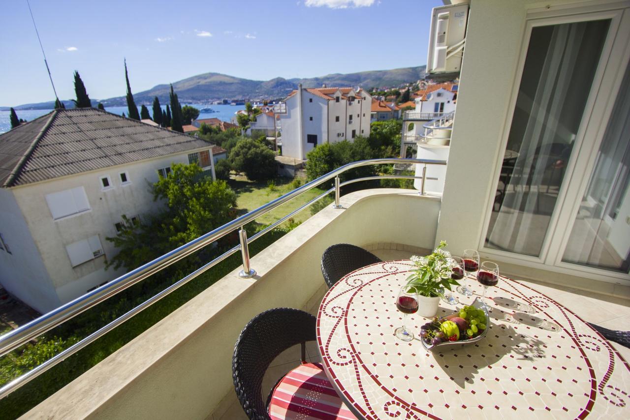Apartments Paradise Trogir Eksteriør bilde