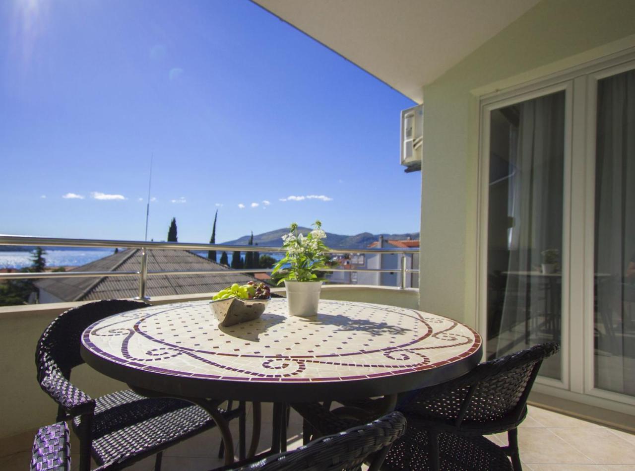 Apartments Paradise Trogir Eksteriør bilde