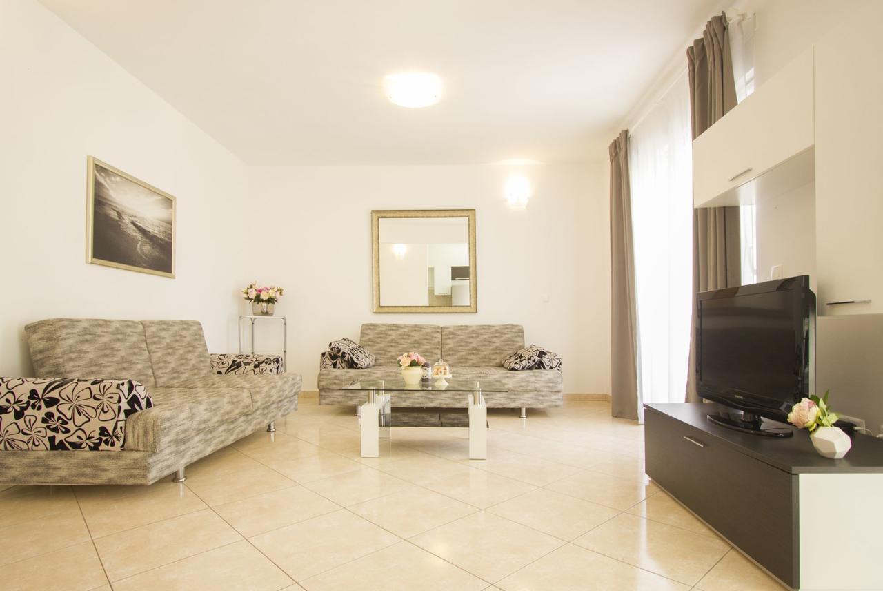 Apartments Paradise Trogir Eksteriør bilde