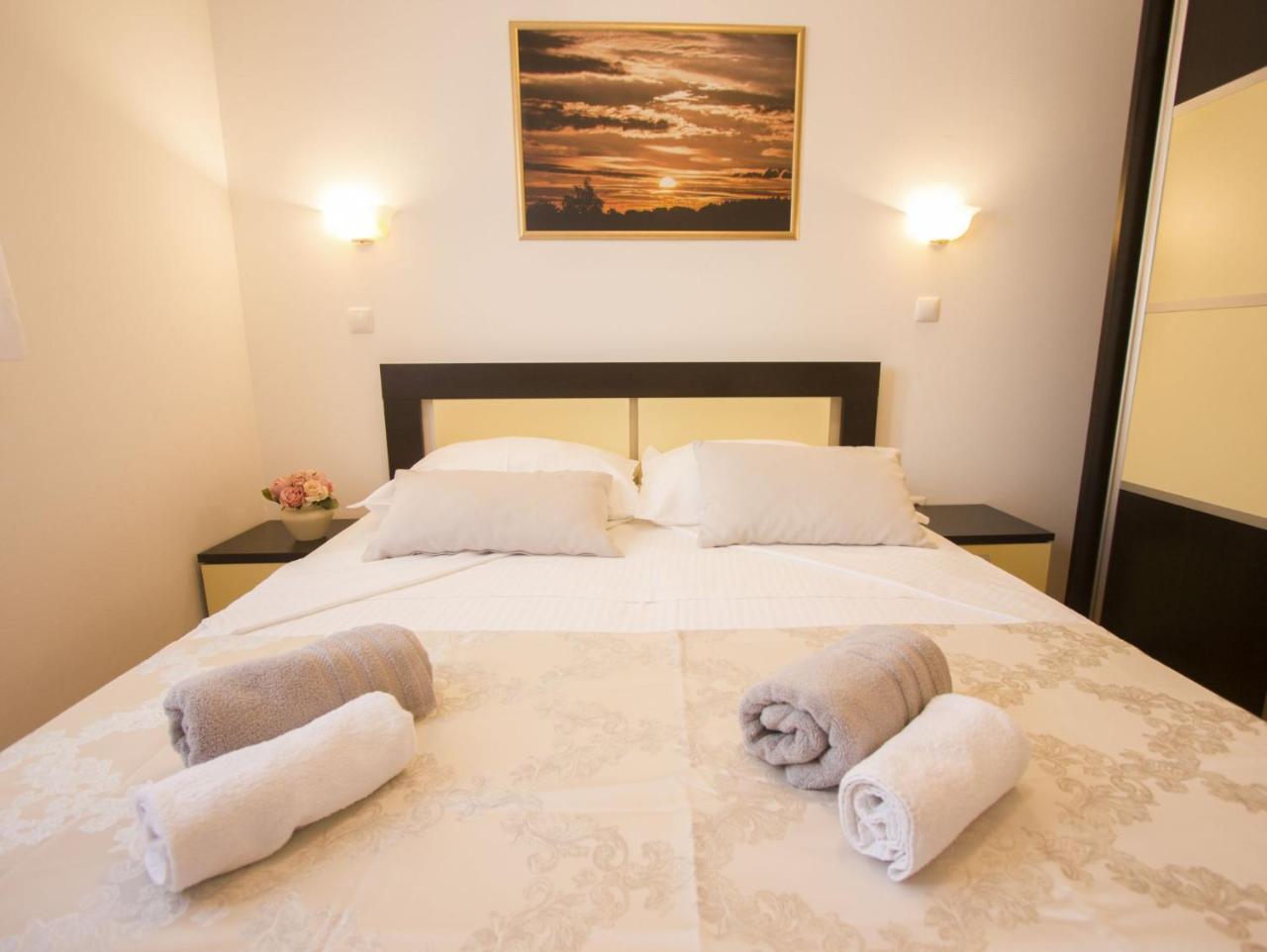 Apartments Paradise Trogir Eksteriør bilde